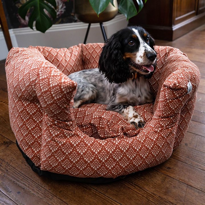 Green Elk Cuddle Pet Bed